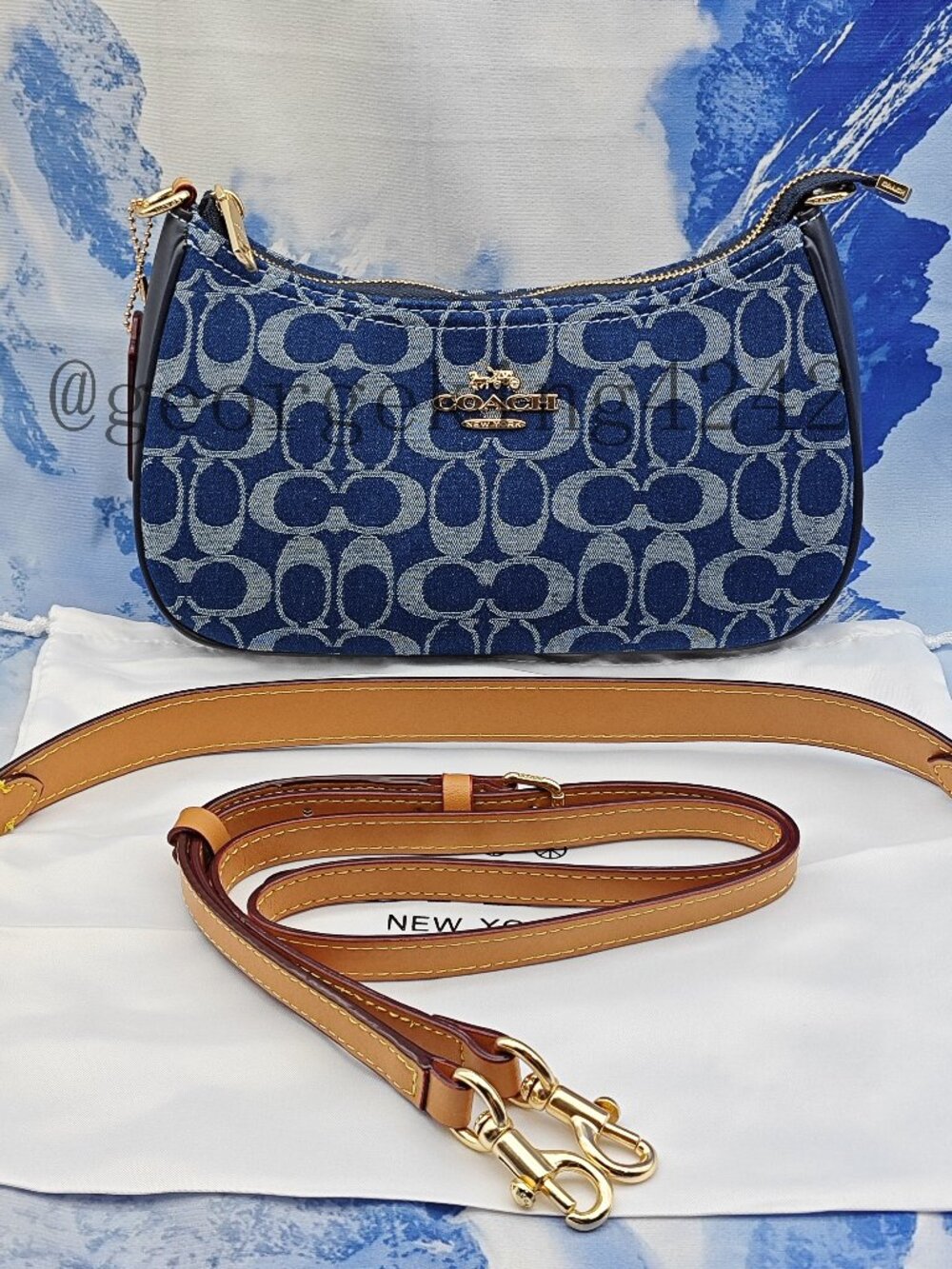 😘😘Coach Teri Shoulder Bag In Signature Denim blue